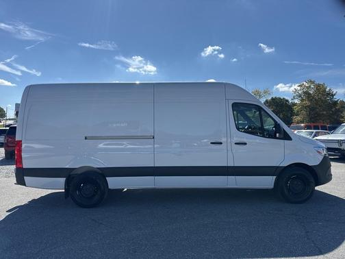 2025 Mercedes-Benz Sprinter 2500 High Roof