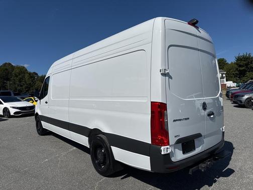 2025 Mercedes-Benz Sprinter 2500 High Roof