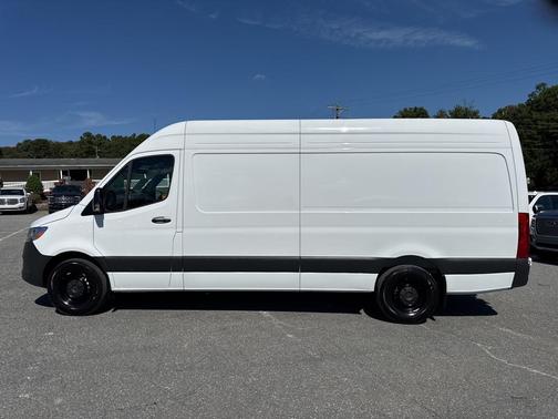 2025 Mercedes-Benz Sprinter 2500 High Roof