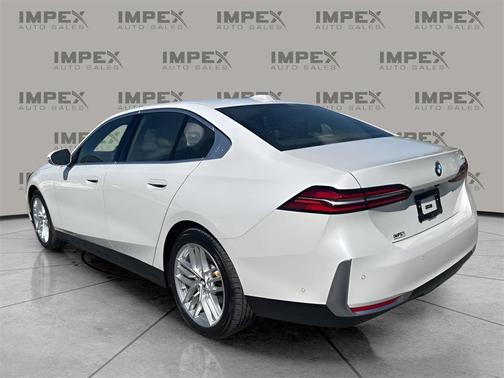2025 BMW 530 i