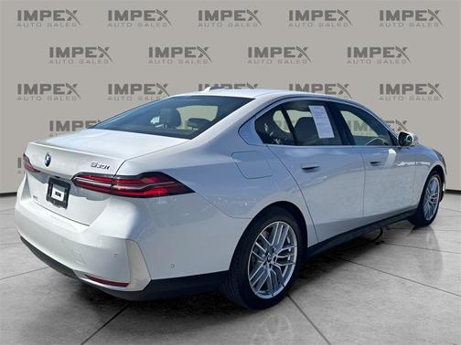 2025 BMW 530 i