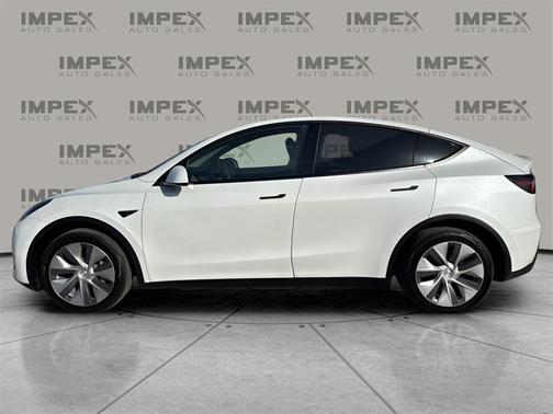 2022 Tesla Model Y Long Range Dual Motor All-Wheel Drive