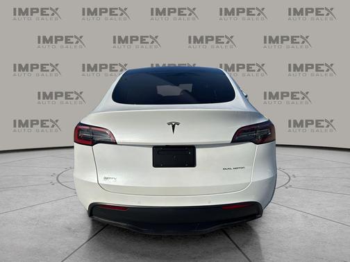 2022 Tesla Model Y Long Range Dual Motor All-Wheel Drive