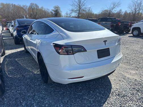 2020 Tesla Model 3 Standard Range Plus