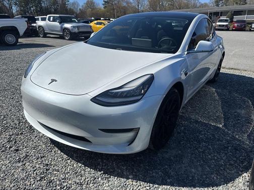 2020 Tesla Model 3 Standard Range Plus