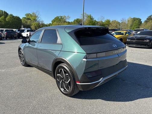 Digital Teal 2023 Hyundai IONIQ 5 SE