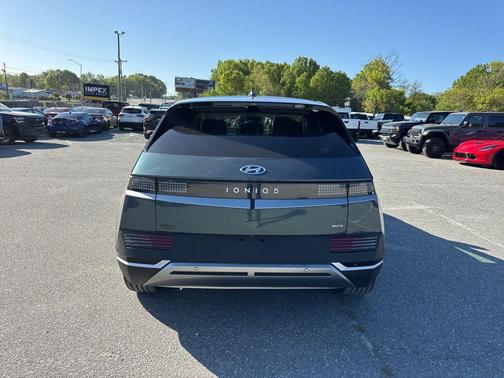 Digital Teal 2023 Hyundai IONIQ 5 SE