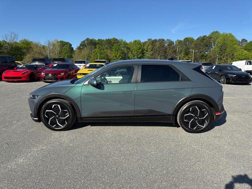 Digital Teal 2023 Hyundai IONIQ 5 SE