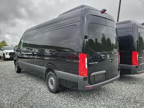 2025 Mercedes-Benz Sprinter 2500 High Roof