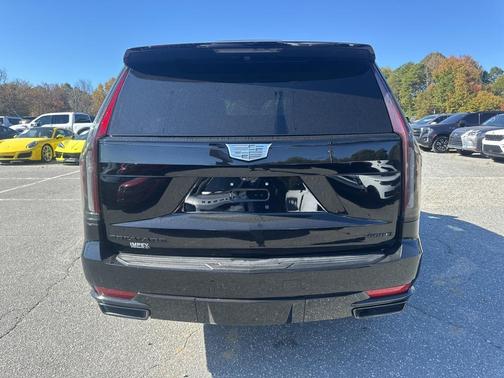 2023 Cadillac Escalade Sport