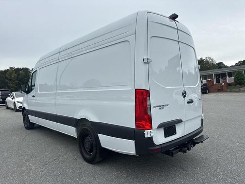 2025 Mercedes-Benz Sprinter 2500 High Roof