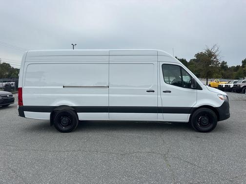 2025 Mercedes-Benz Sprinter 2500 High Roof