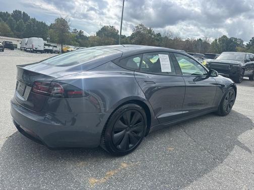 2022 Tesla Model S Base