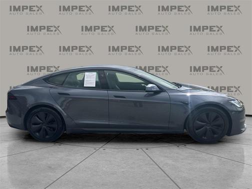 2022 Tesla Model S Base