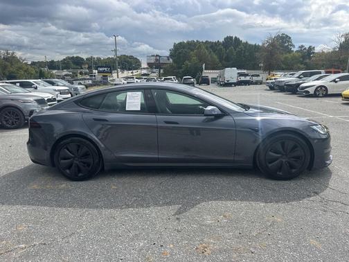 2022 Tesla Model S Base