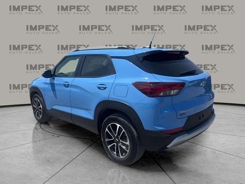 Fountain Blue 2024 Chevrolet Trailblazer LT