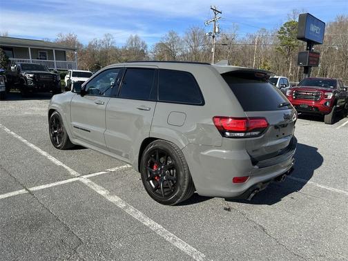 Photo 3 of 42 of 2020 Jeep Grand Cherokee SRT