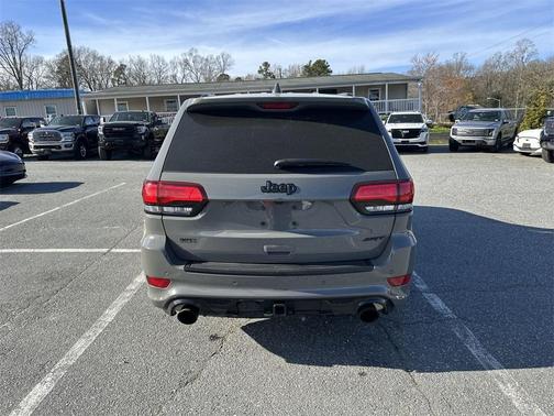 Photo 4 of 42 of 2020 Jeep Grand Cherokee SRT