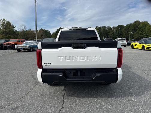 2024 Toyota Tundra SR