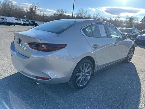 2025 Mazda Mazda3 FWD w/Preferred Package
