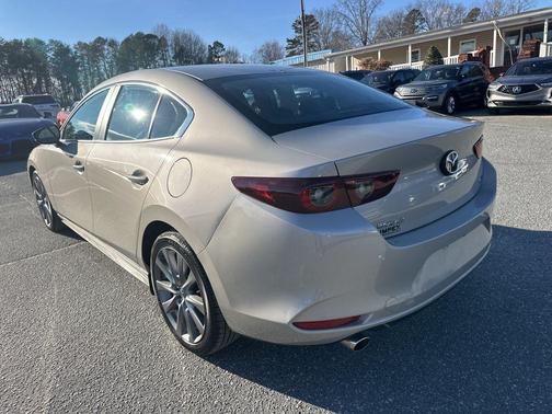 2025 Mazda Mazda3 FWD w/Preferred Package