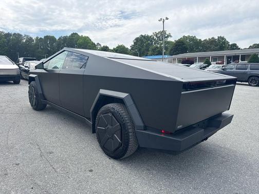 Stainless Steel 2024 Tesla Cybertruck Cyberbeast