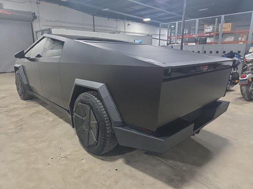 Stainless Steel 2024 Tesla Cybertruck Cyberbeast