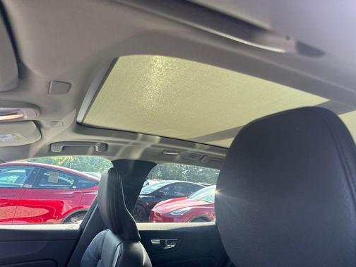 Fusion Red Metallic 2023 Volvo XC60 B5 Plus Bright Theme