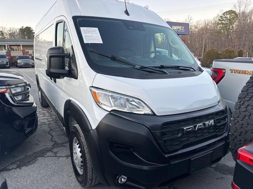 2025 RAM ProMaster 2500 Tradesman