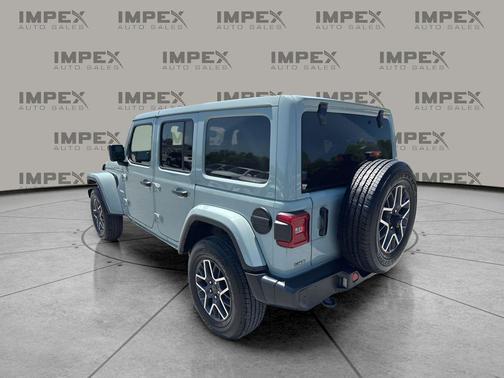 Earl Clearcoat 2024 Jeep Wrangler 4-Door Sahara 4x4