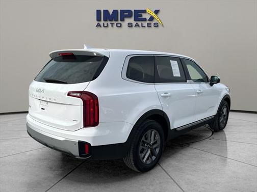 2023 Kia Telluride LX