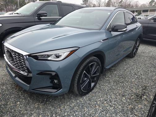 2023 INFINITI QX55 LUXE