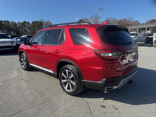 2023 Honda Pilot AWD Elite