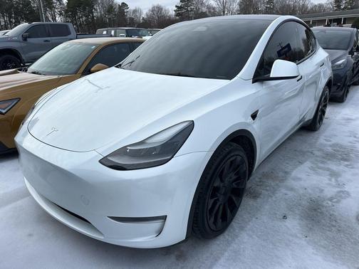 2023 Tesla Model Y Long Range Dual Motor All-Wheel Drive