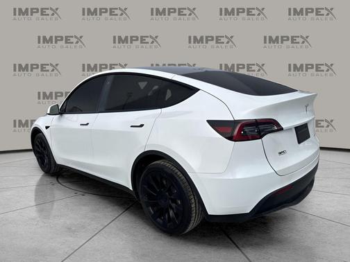 2023 Tesla Model Y Long Range Dual Motor All-Wheel Drive