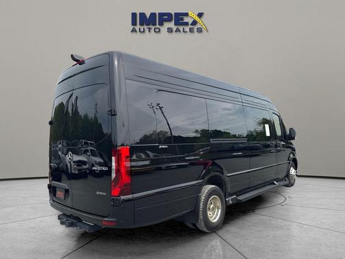 Obsidian Black Metallic 2024 Mercedes-Benz Sprinter 3500XD High Roof