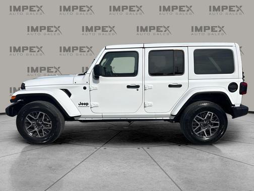 2025 Jeep Wrangler 4-Door Sahara 4x4