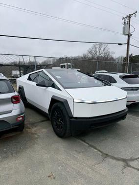2025 Tesla Cybertruck All-Wheel Drive