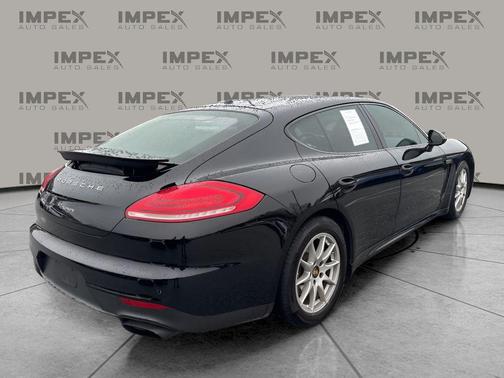 2014 Porsche Panamera 4
