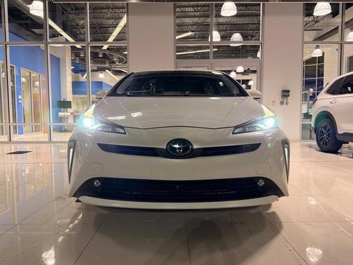 2020 Toyota Prius LE