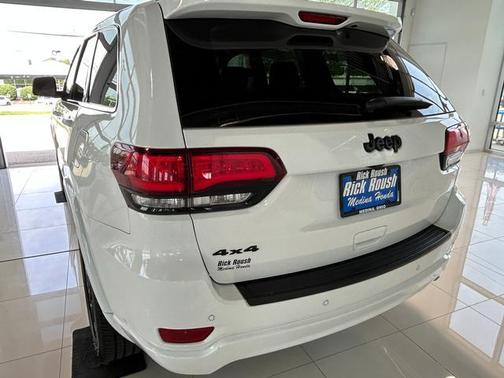 2021 Jeep Grand Cherokee Laredo