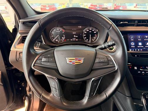 2023 Cadillac XT5 Luxury
