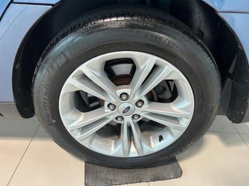 2018 Ford Taurus SE