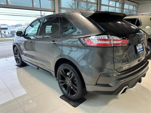 2019 Ford Edge ST