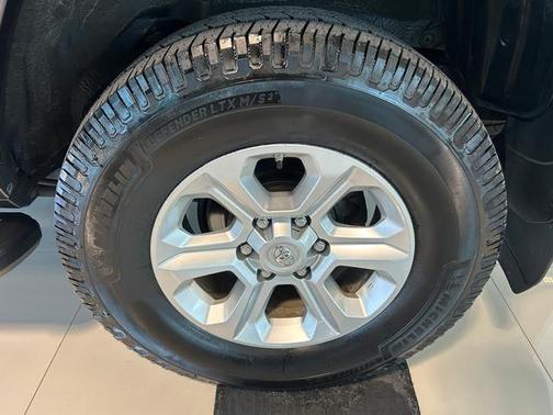 2019 Toyota 4Runner SR5 4WD