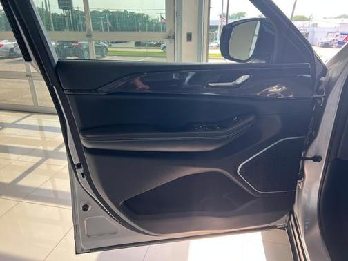 2021 Jeep Grand Cherokee L Laredo