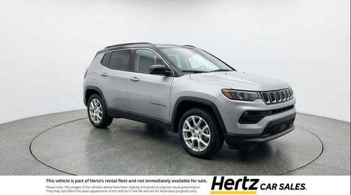 Silver Zynith Metallic Clearcoat 2025 Jeep Compass Limited