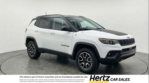 Bright White Clearcoat 2025 Jeep Compass Trailhawk