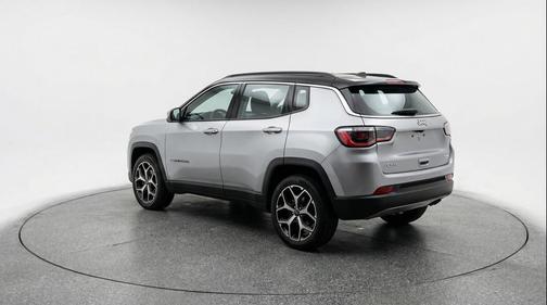 Silver Zynith Metallic Clearcoat 2025 Jeep Compass Limited
