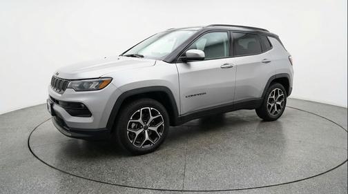 Silver Zynith Metallic Clearcoat 2025 Jeep Compass Limited